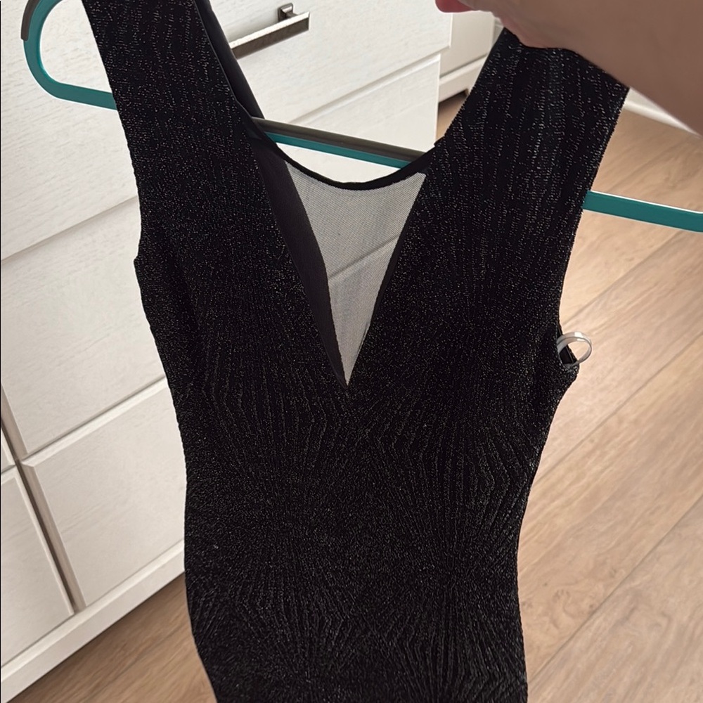 Elegant Black Sleeveless Dress
